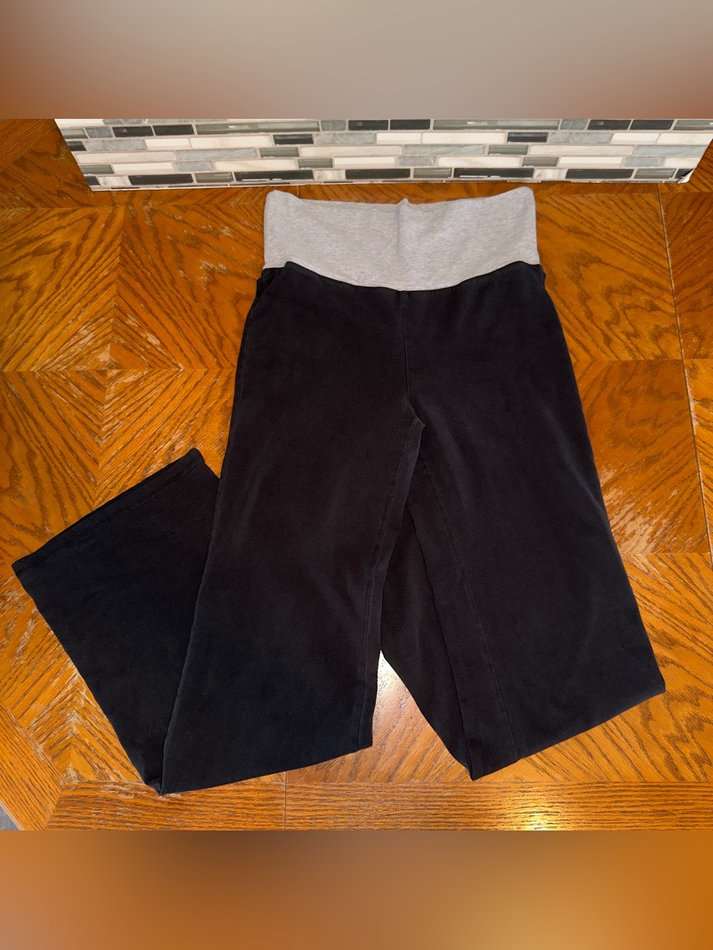 No Boundaries Black Flare Yoga Pants Heather Gray Foldover Waistband M